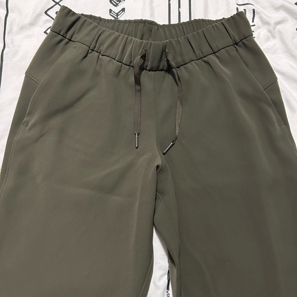 Lululemon On The Fly Joggers - Picture 5 of 7